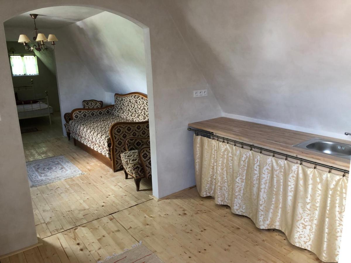 Apartman Vila Rosenberg Банска-Штьявница Экстерьер фото
